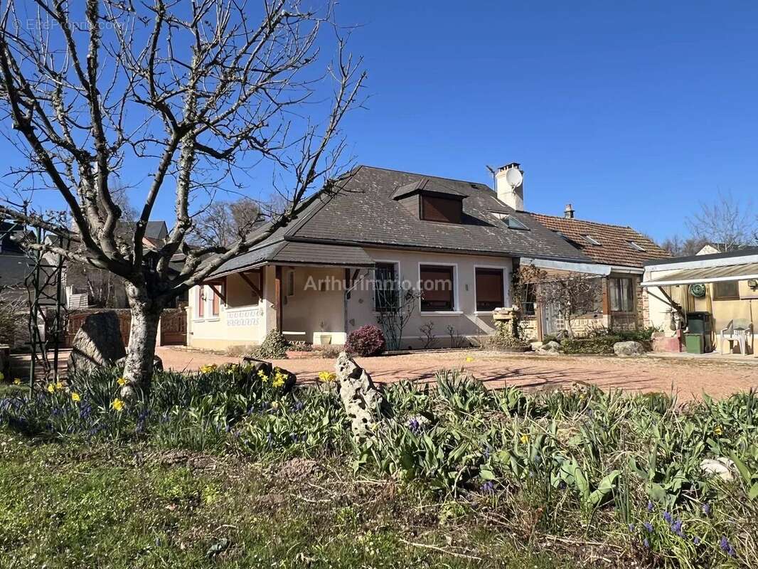 Maison à ALLIGNY-EN-MORVAN