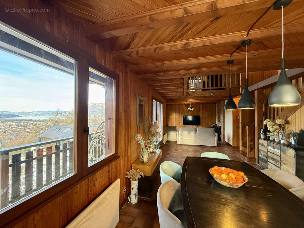 Maison à SAINT-JORIOZ