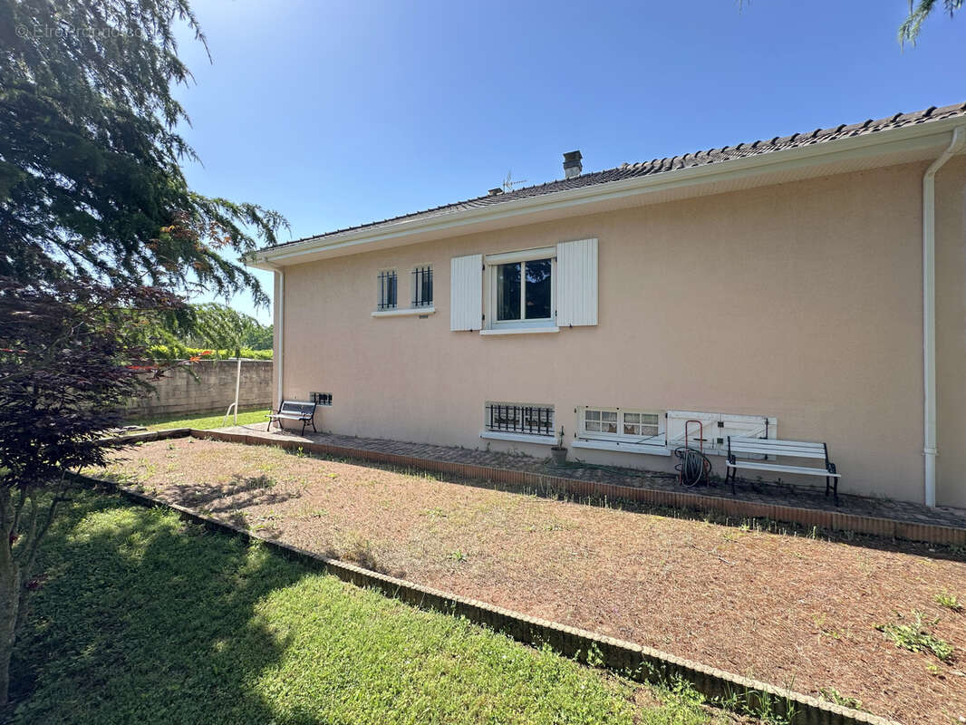 Maison à CHEYSSIEU
