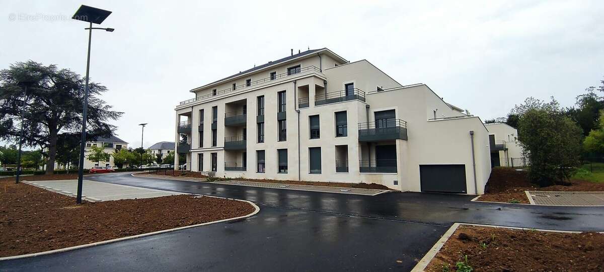 Appartement 39 m² à Saint-Cyr-Sur-Loire  - photo 2