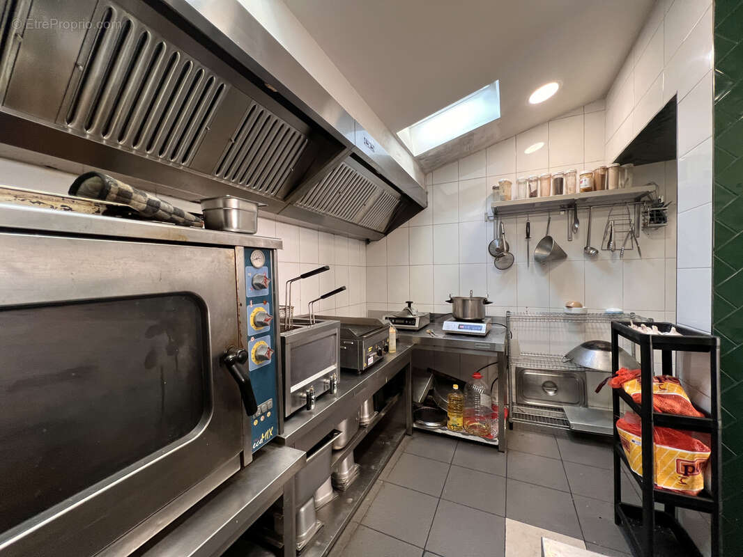 Commerce à MARSEILLE-6E