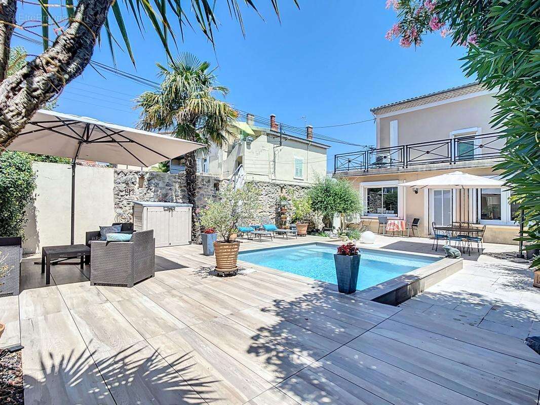 Maison à TOURNON-SUR-RHONE