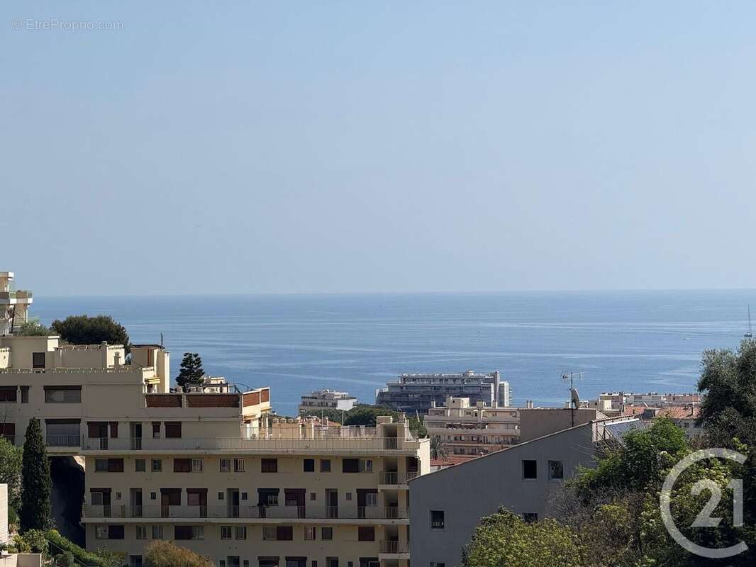 Appartement à ROQUEBRUNE-CAP-MARTIN