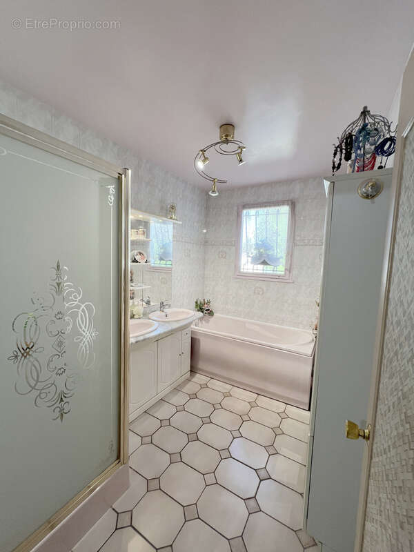 Maison à PONTAULT-COMBAULT