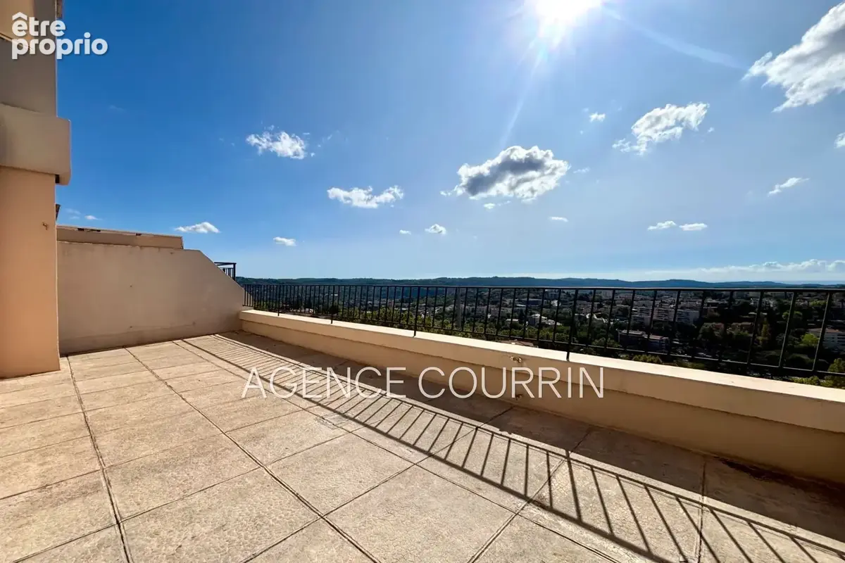 Photo Appartement à Grasse au prix de 135 000€