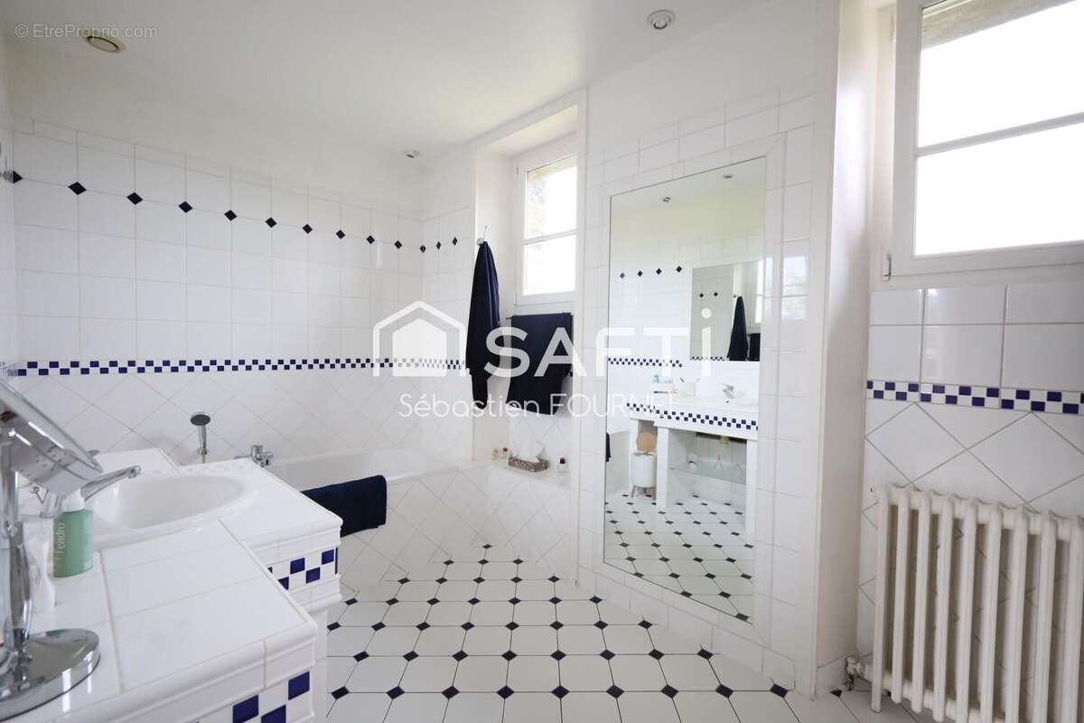 Photo 8 - Maison à LIFFRE