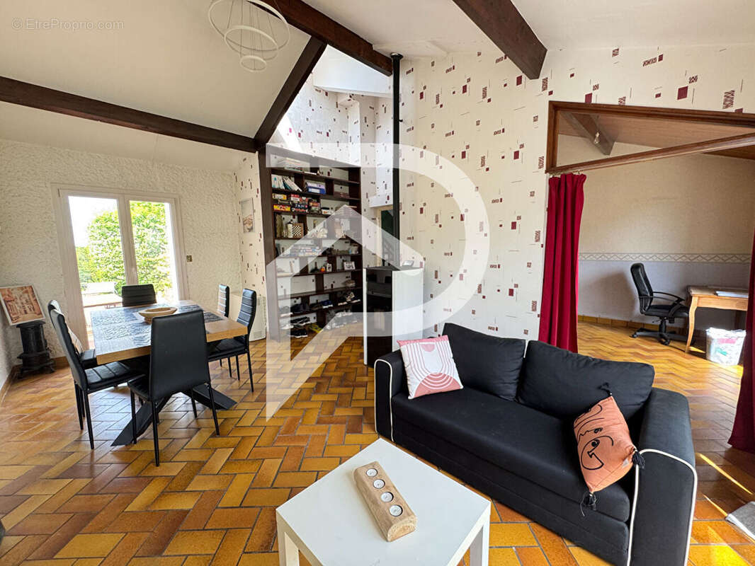 Maison à CHAUMONT