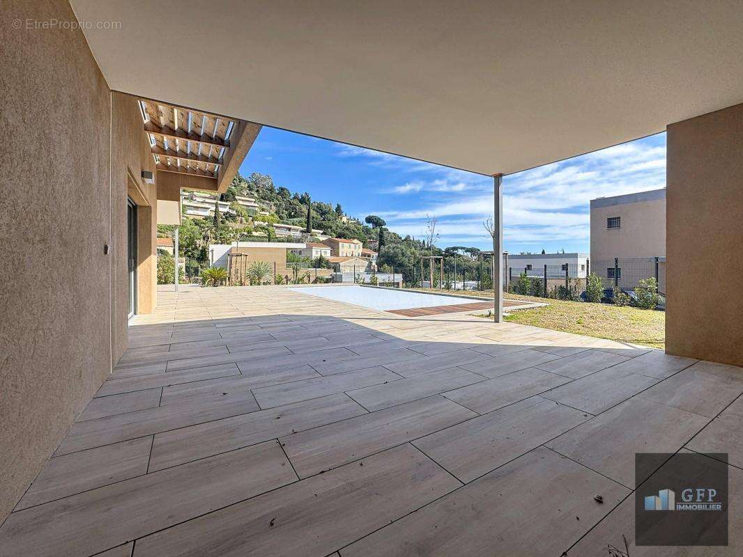 Villa contemporaine avec piscine et vue mer au Lavandou – Quartier La Fossette - photo 4