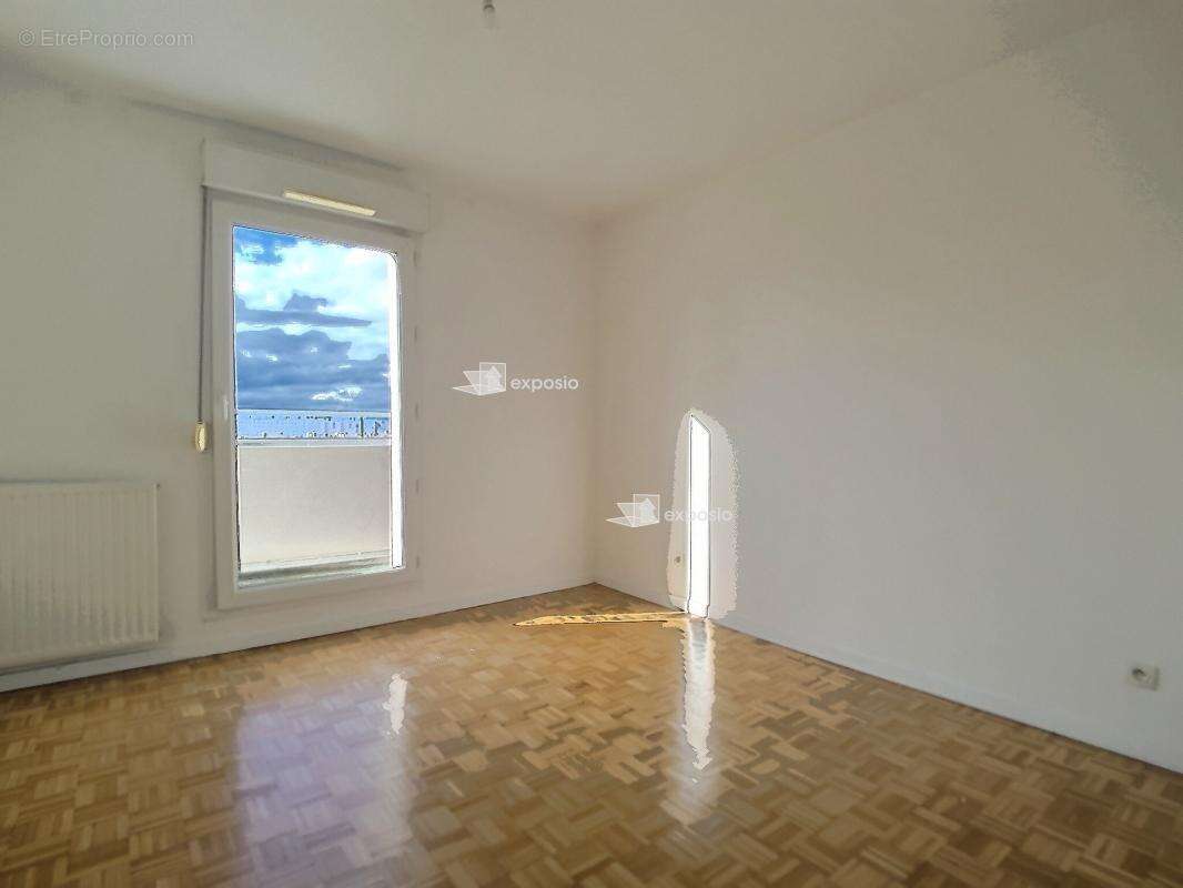 Appartement à LYON-8E