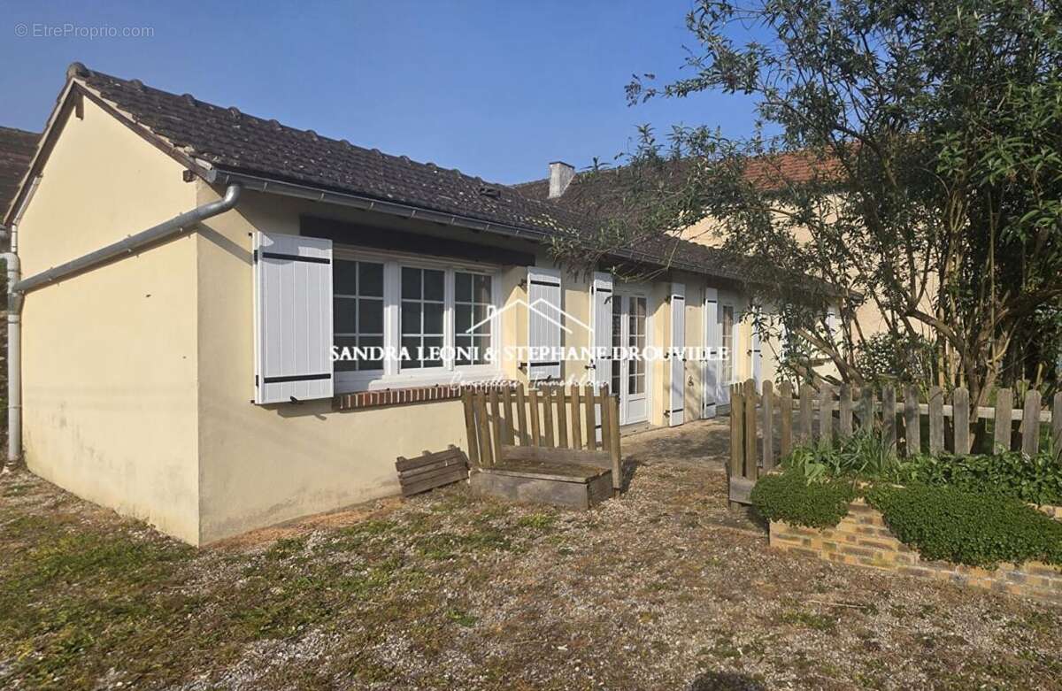 Maison à MAINTENON