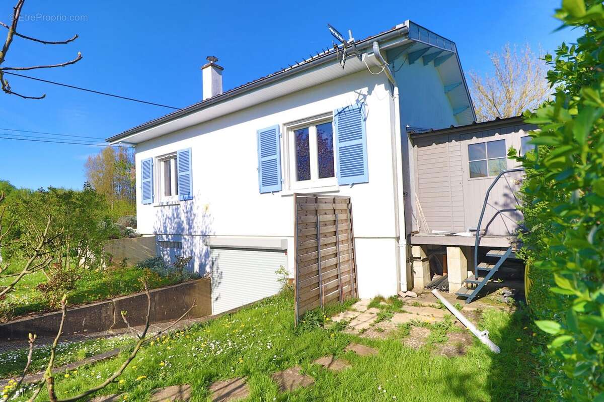 Maison à LECHATELET