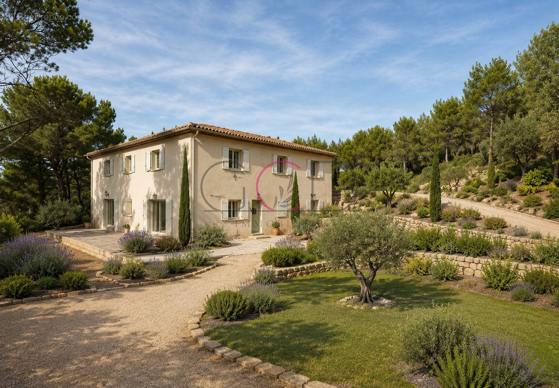Maison à CHATEAUNEUF-LE-ROUGE