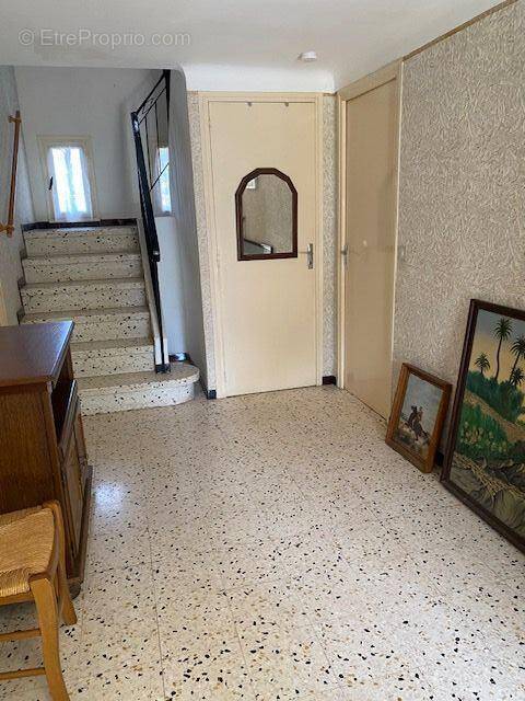 En exclusivite - villa type 4 + studio - grand garage proche du centre - photo 3