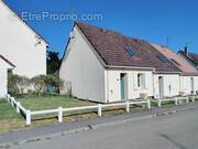 Maison à GRANDVILLIERS