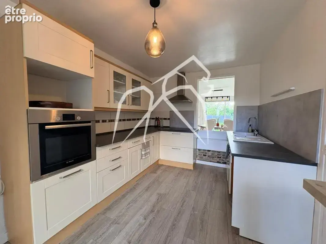 Maison familiale  130 m²  3 chambres  Bois-Guillaume - photo 4