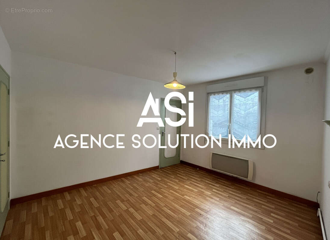 Maison à VILLAINES-LA-JUHEL