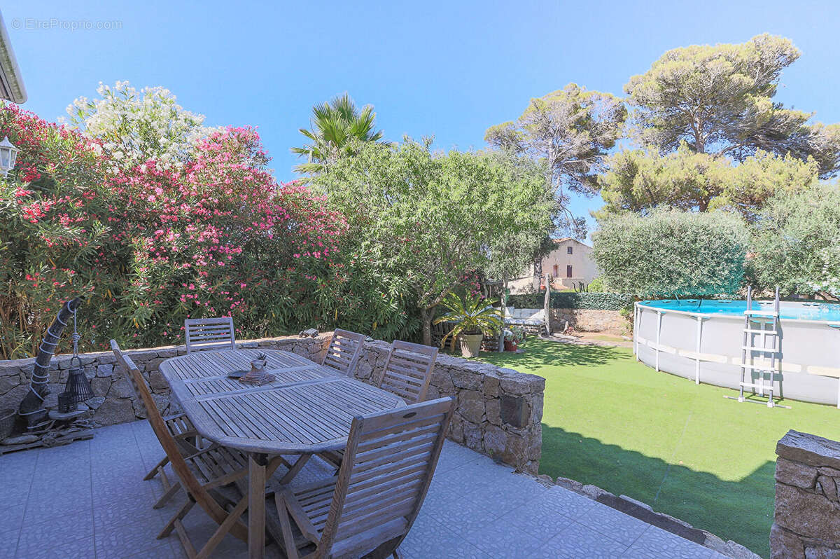 Maison de charme avec jardin, piscine et aperçu mer Marine de San Ambroggio - photo 3