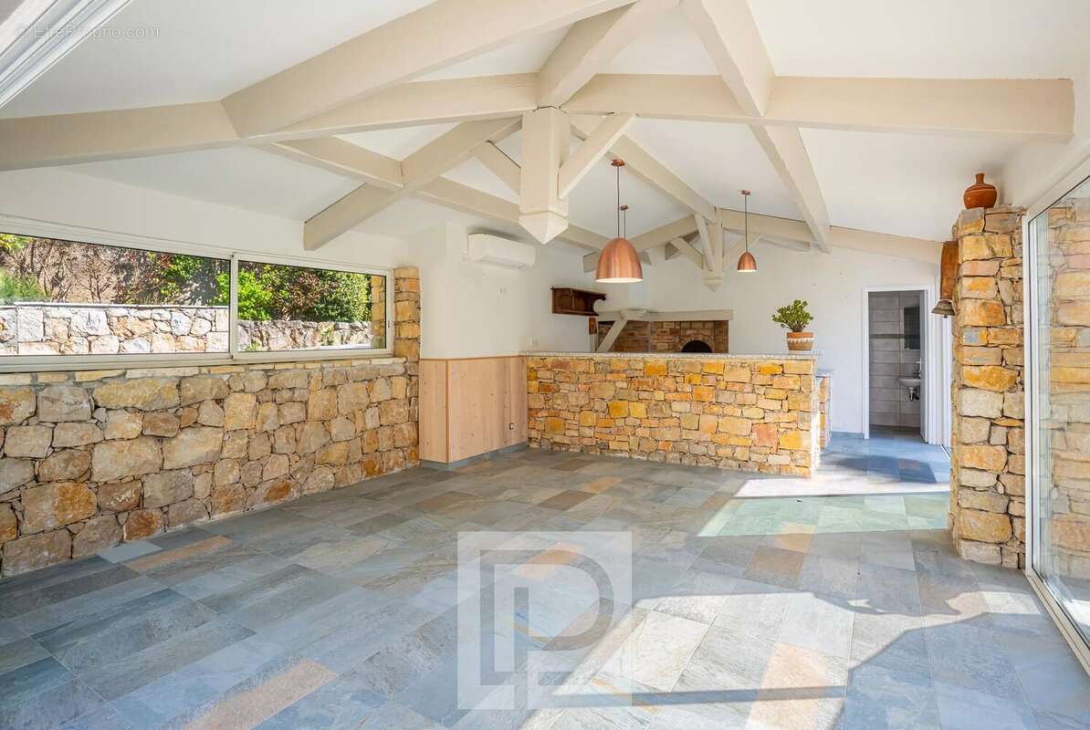 Maison à MOUGINS