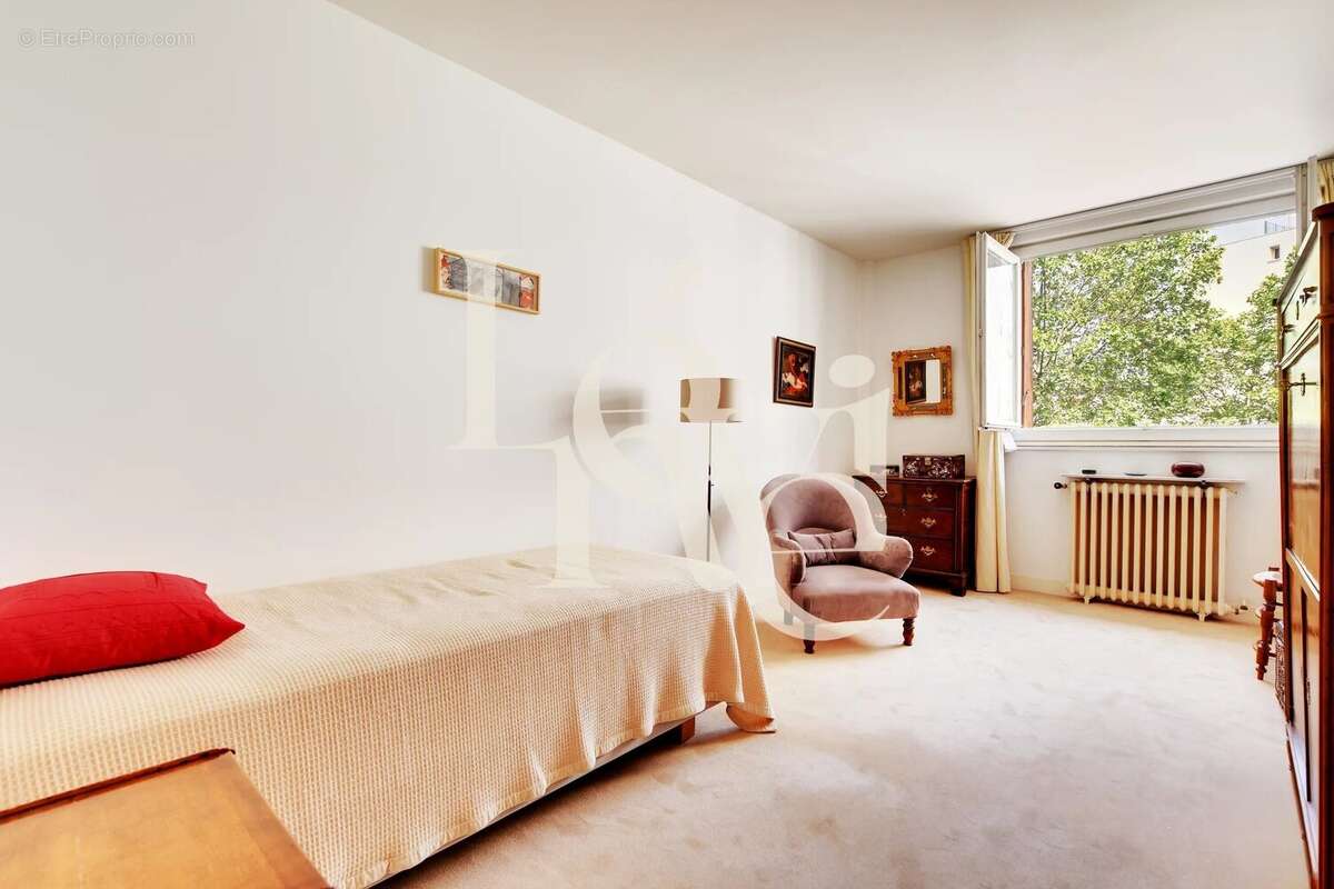 Appartement à PARIS-5E