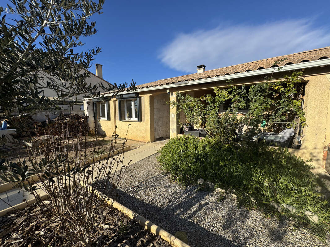 Maison à COURSAN