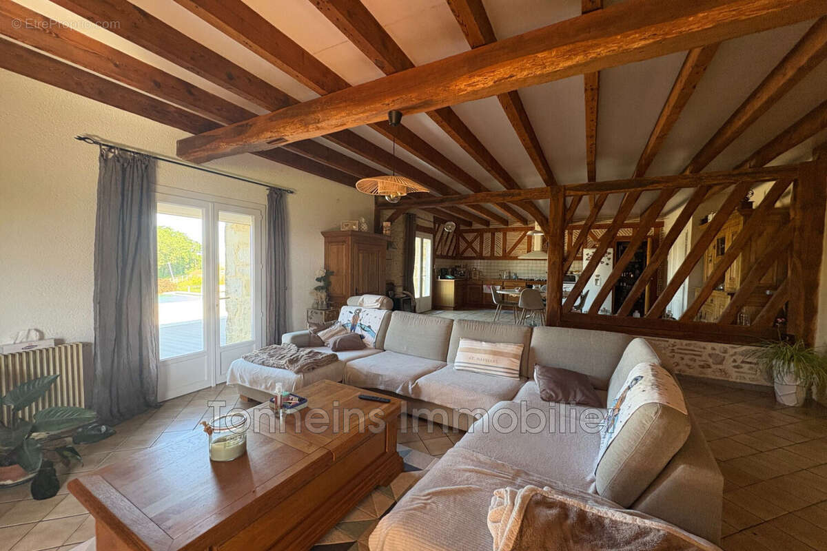 Maison à GRATELOUP-SAINT-GAYRAND