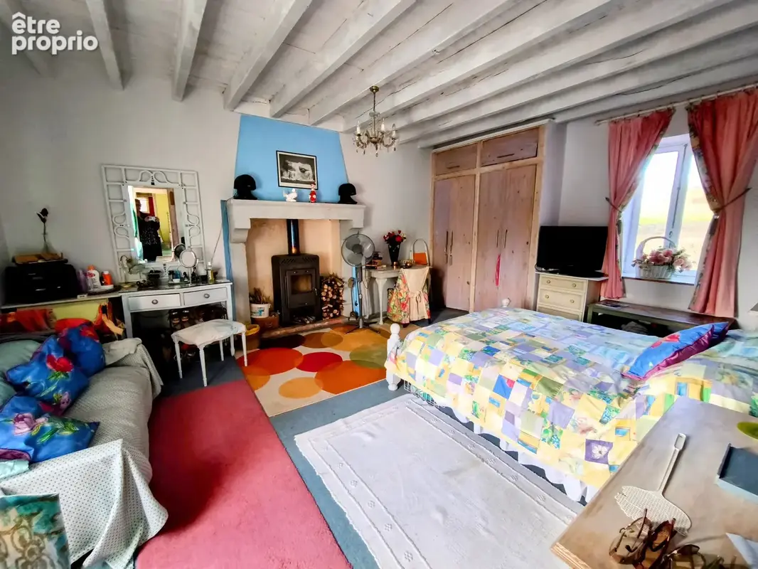 Maison de campagne avec 3/4 chambres, piscine chauffée et deux granges - photo 9