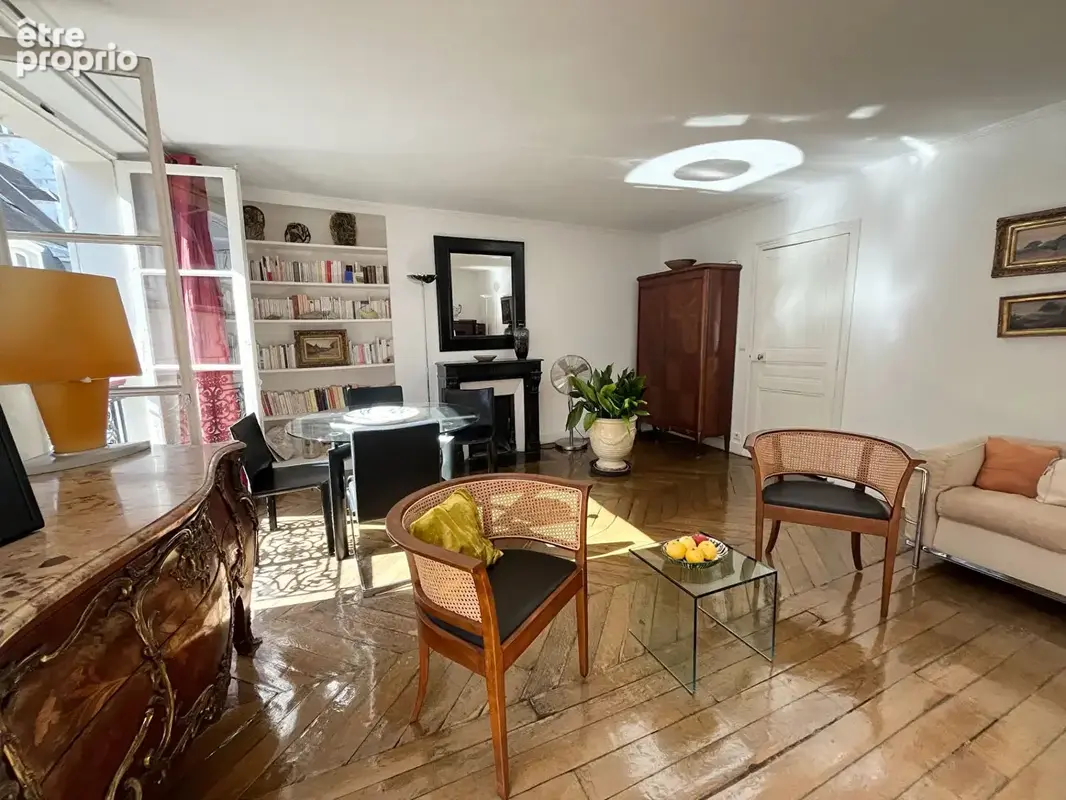 Rue Jacob - Saint-Germain-des-Prés  Élégant 2 pièces de 42 m² dans un immeuble du XVIe siècle - photo 2