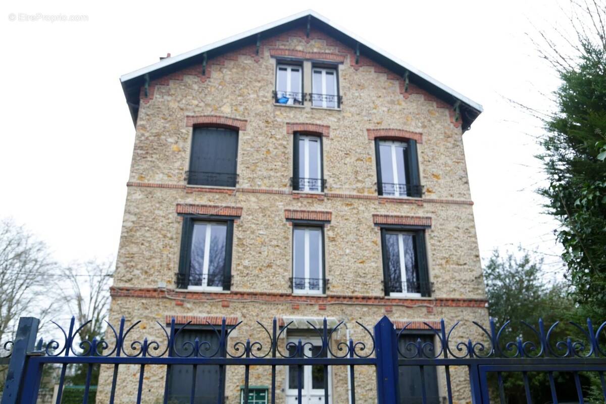 Appartement à BOIS-LE-ROI