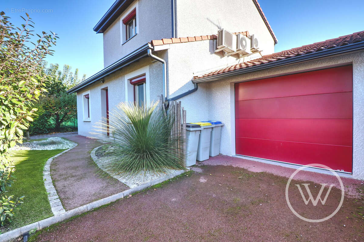 Maison à ROMANS-SUR-ISERE