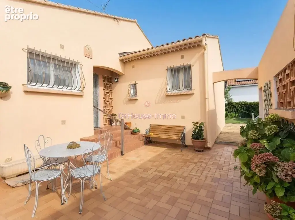 Maison à SIX-FOURS-LES-PLAGES