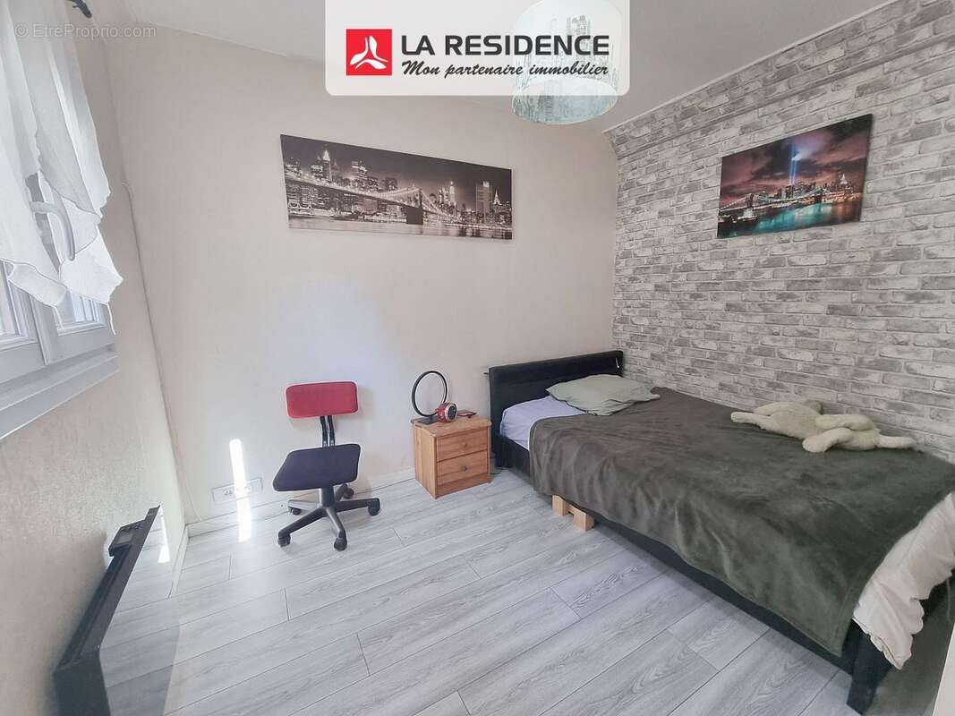 Maison 102 m² à Pierrefitte-Sur-Seine  - photo 9