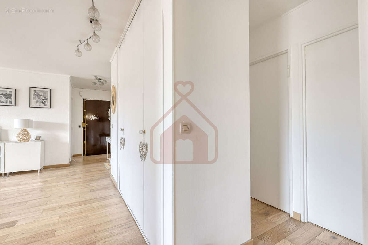 Appartement à LE KREMLIN-BICETRE