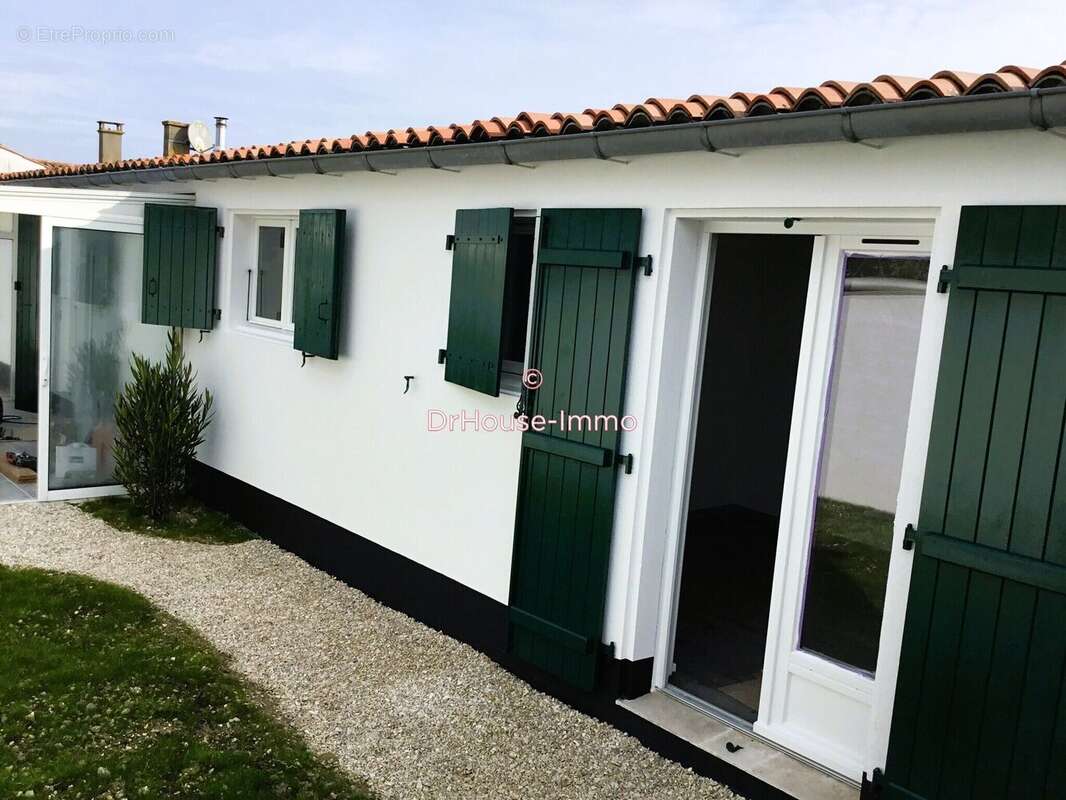 Maison à LA BREE-LES-BAINS