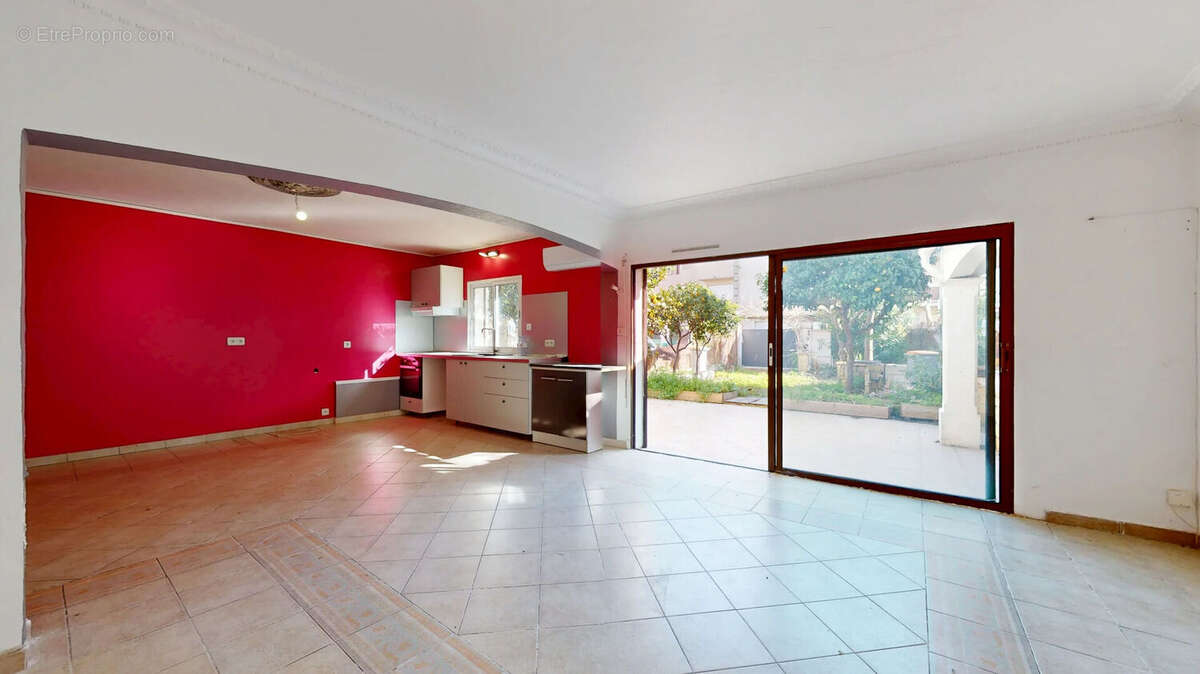 Maison à FREJUS