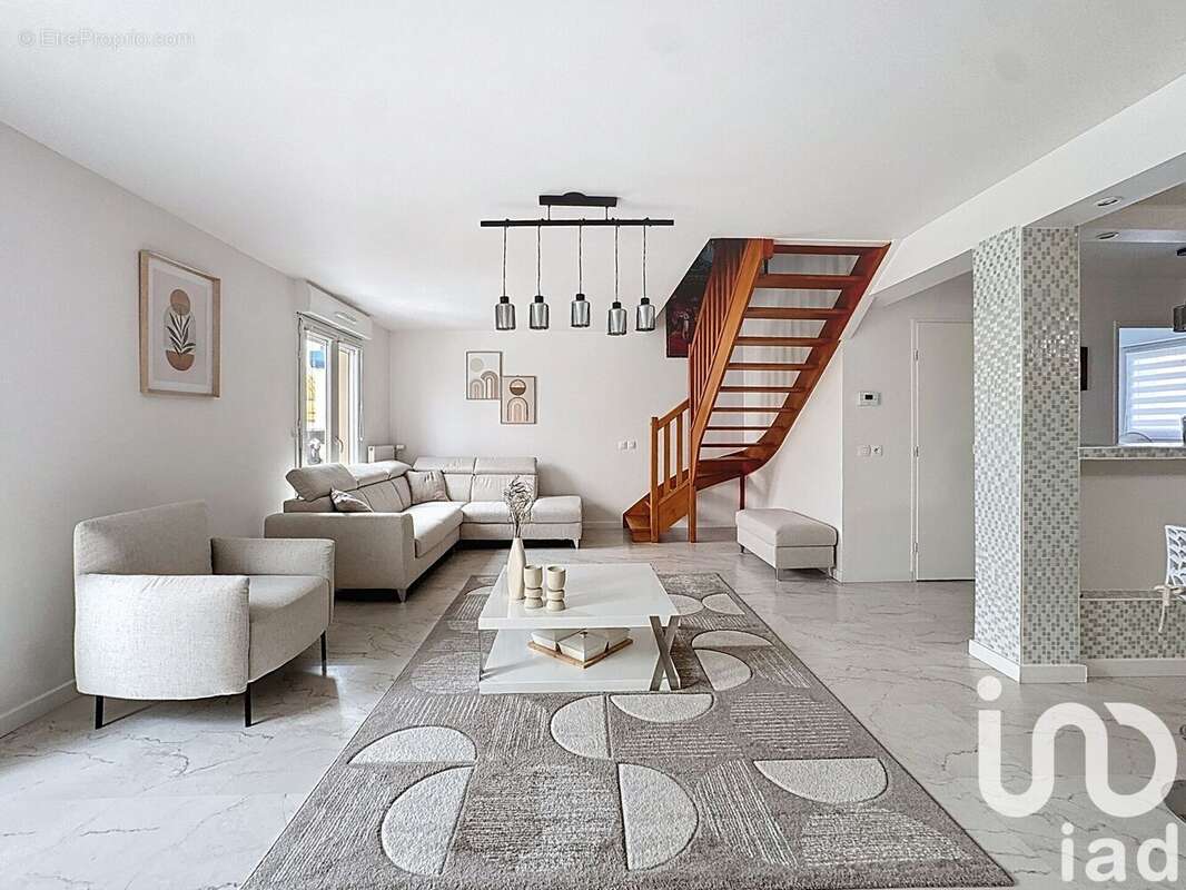 Photo 2 - Maison à BOURGBARRE