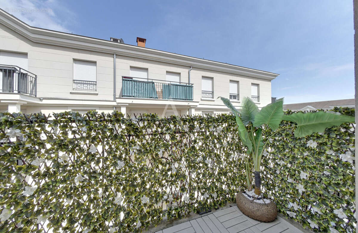 Appartement à BUSSY-SAINT-GEORGES