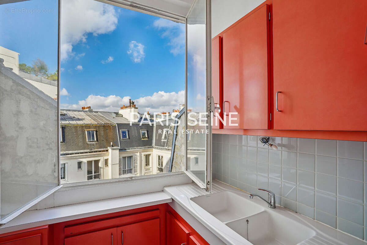Appartement à PARIS-6E