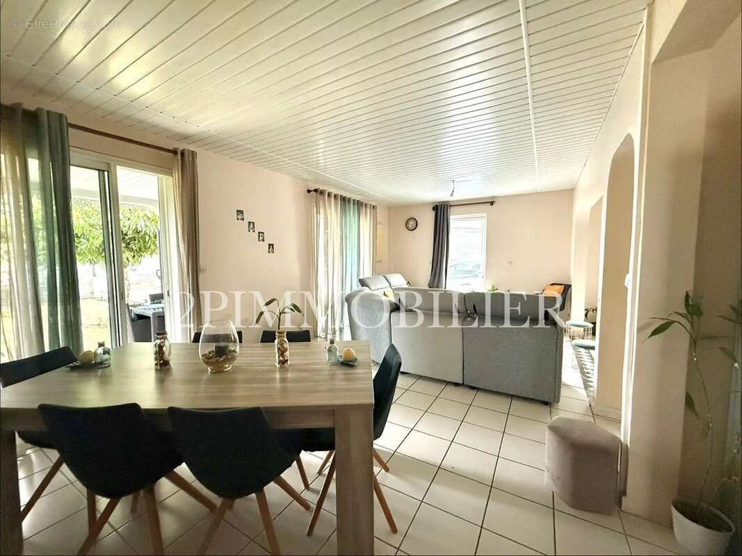 Maison à SAINT-PHILIPPE