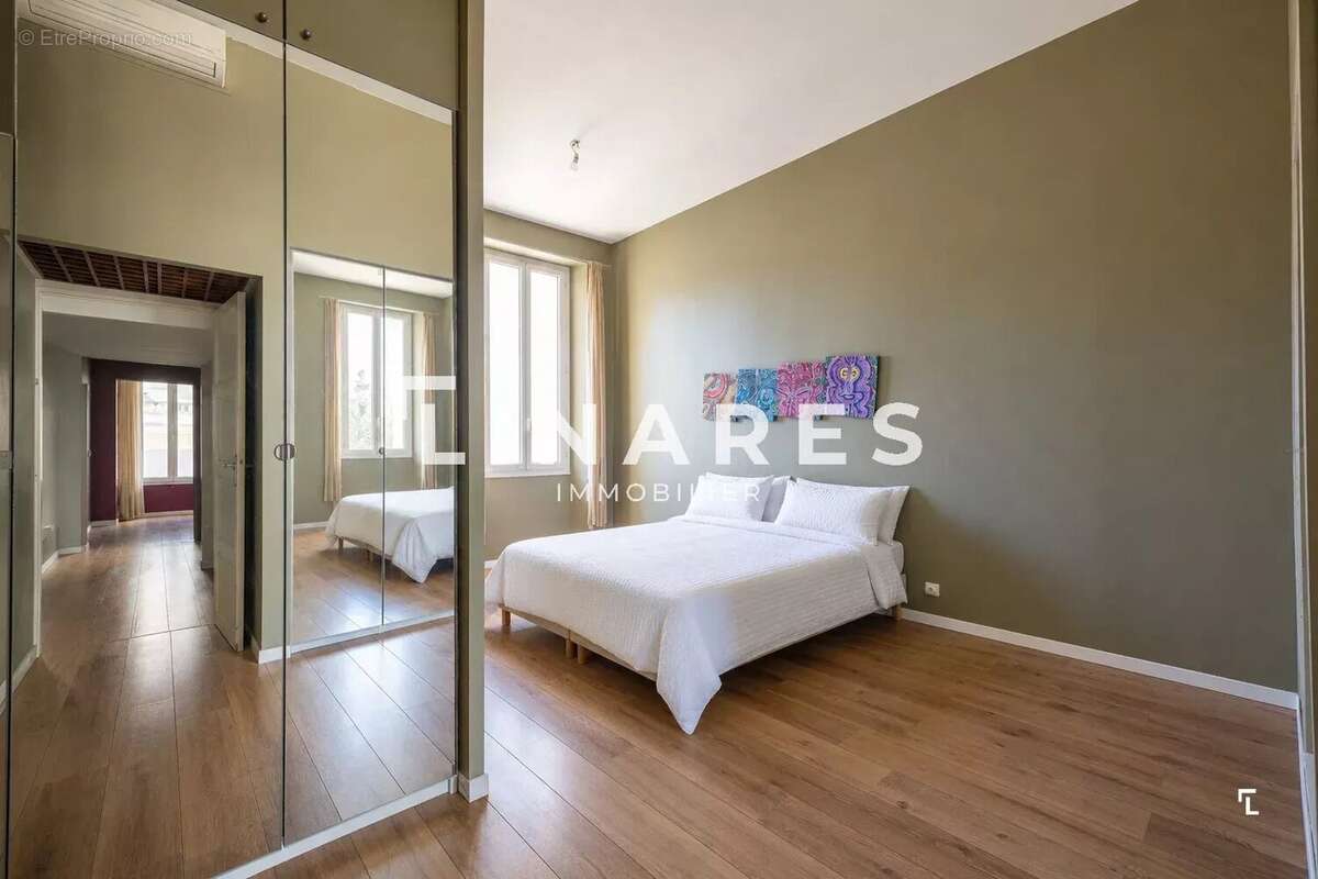 FAMILY AFFAIR - Appartement T5 de 164m2 + Mezzanine - Box - 13008 Périer - photo 14
