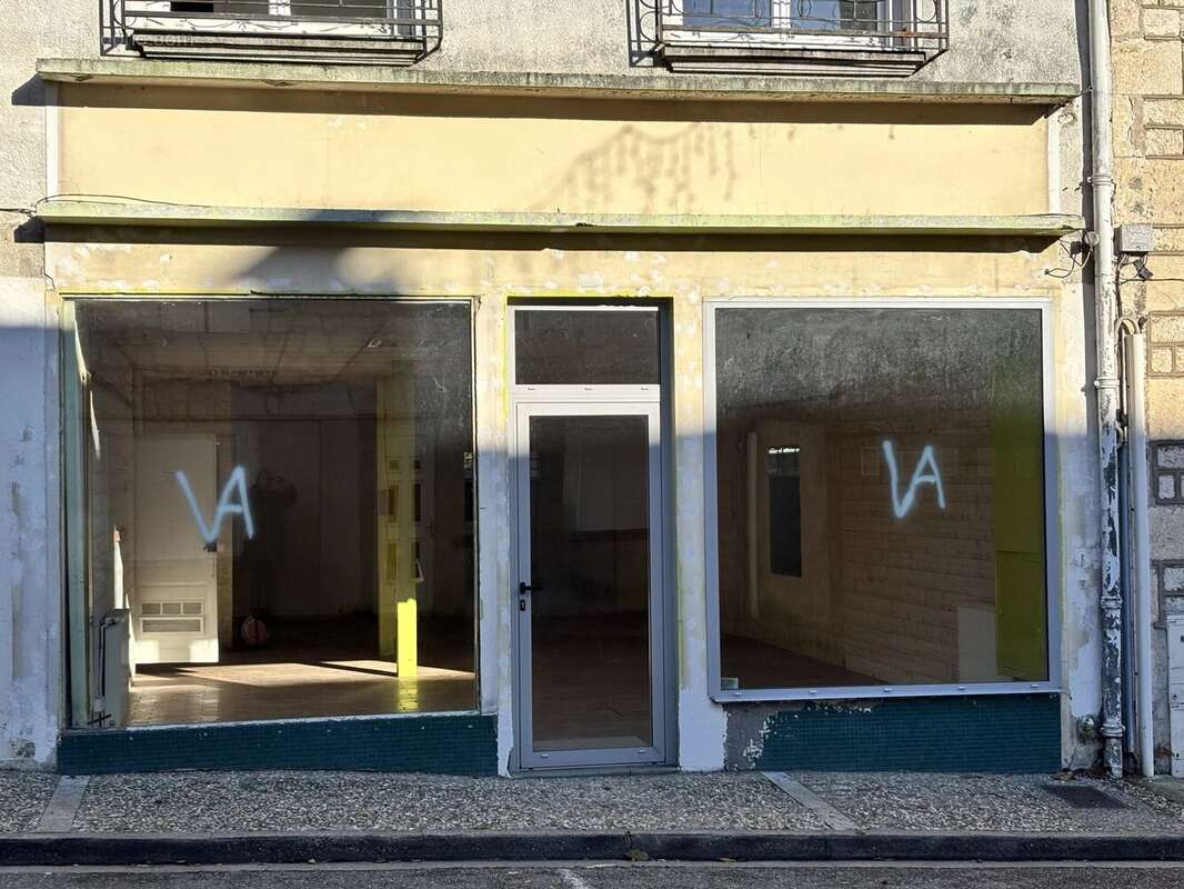 Maison à MONTAIGU-DE-QUERCY