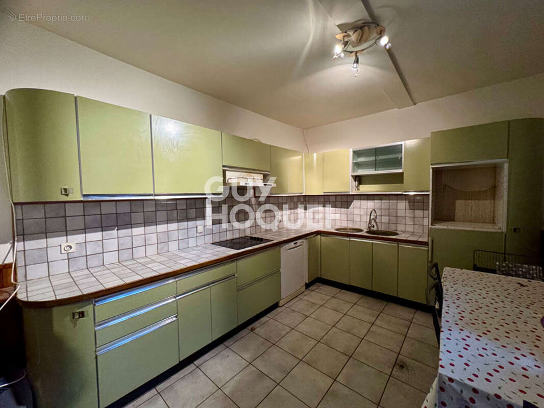 Maison à LE CREUSOT