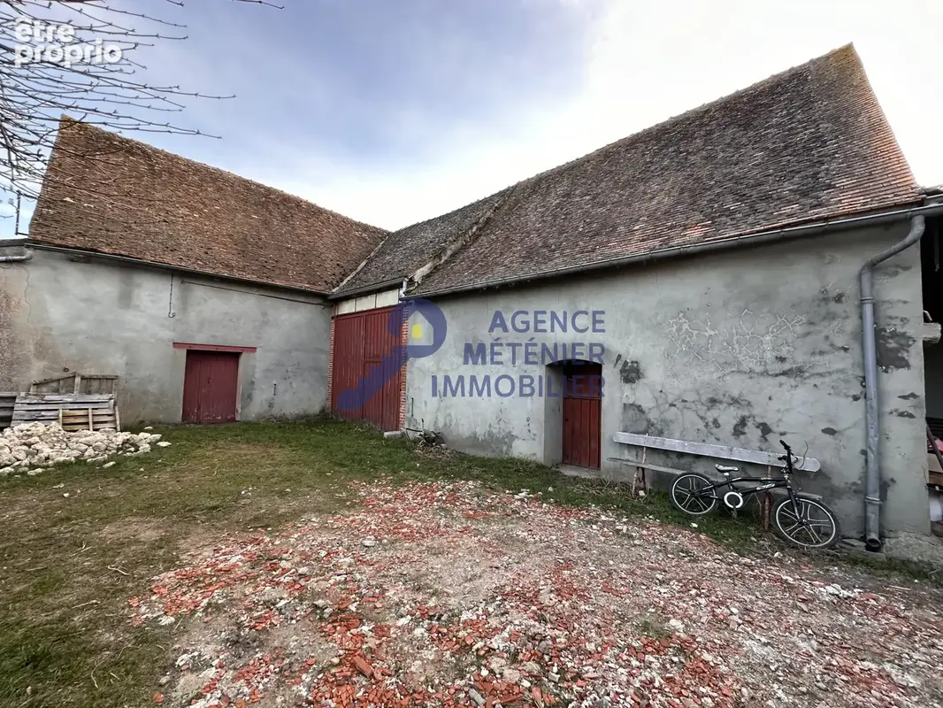 CHAREIL-CINTRAT   Maison de 104,90 m2 avec nombreuses dépendances et 8 580 m2 de terrain - photo 4