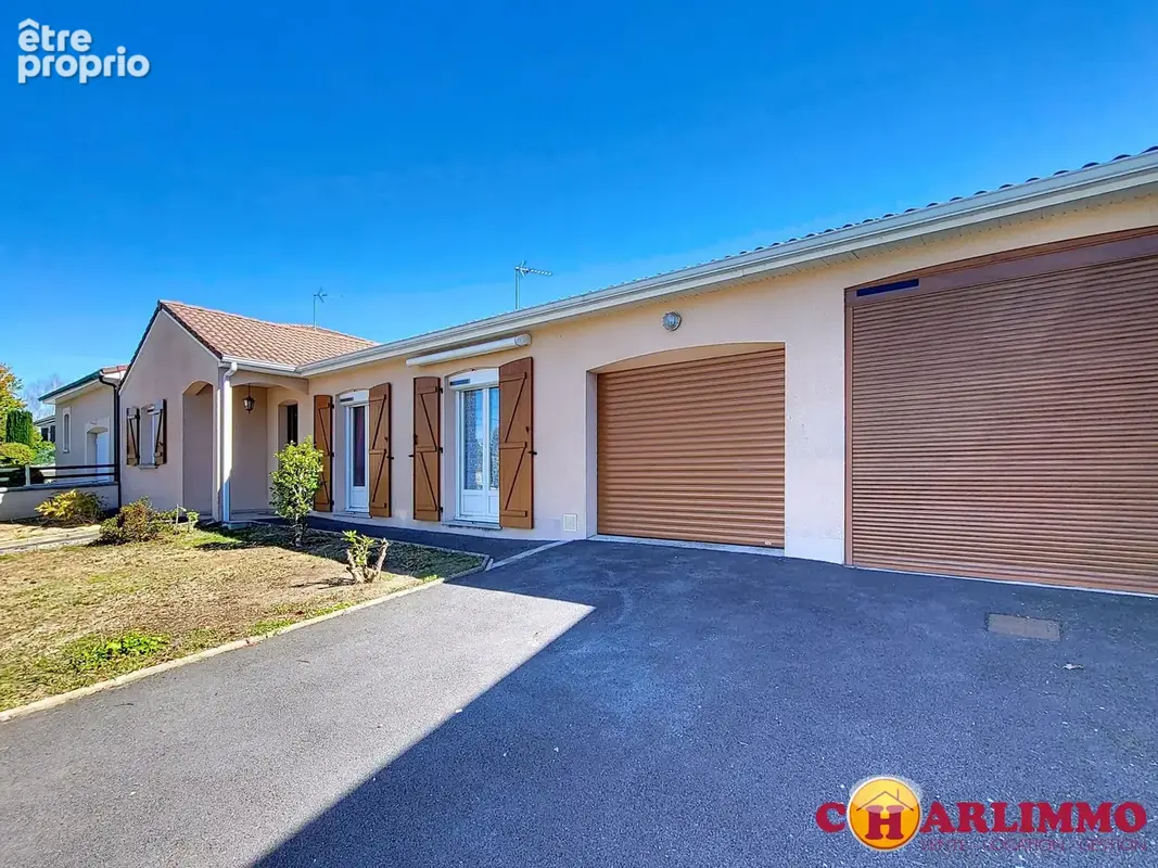 Photo Maison à Saint-Junien au prix de 190 800€