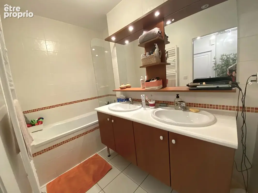 Le charme  d'une maison avec les avantages d'un appartement au coeur de Dijon ! - photo 12