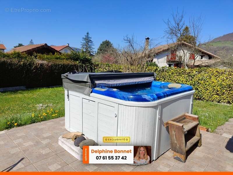 Maison à SAINT-ETIENNE-DE-CROSSEY