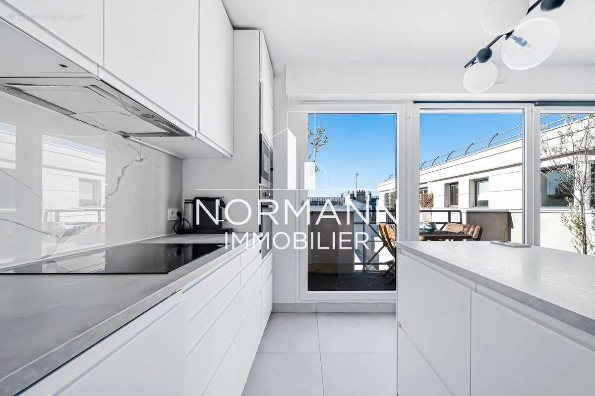 Appartement à LEVALLOIS-PERRET