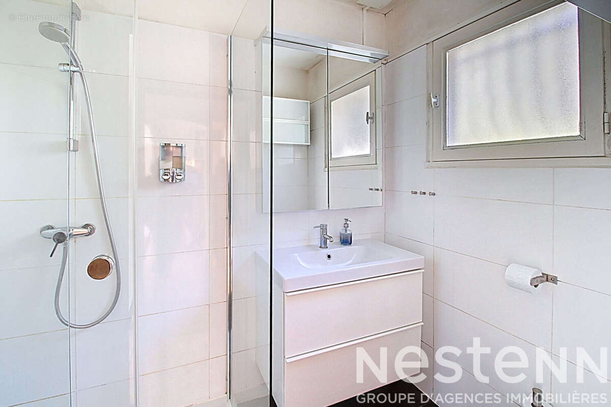 A VENDRE ! MAISON A  FIGANIERES - 81 m² environ + dépendance de 16 m² sur un terrain de 4495m² avec piscine - photo 12