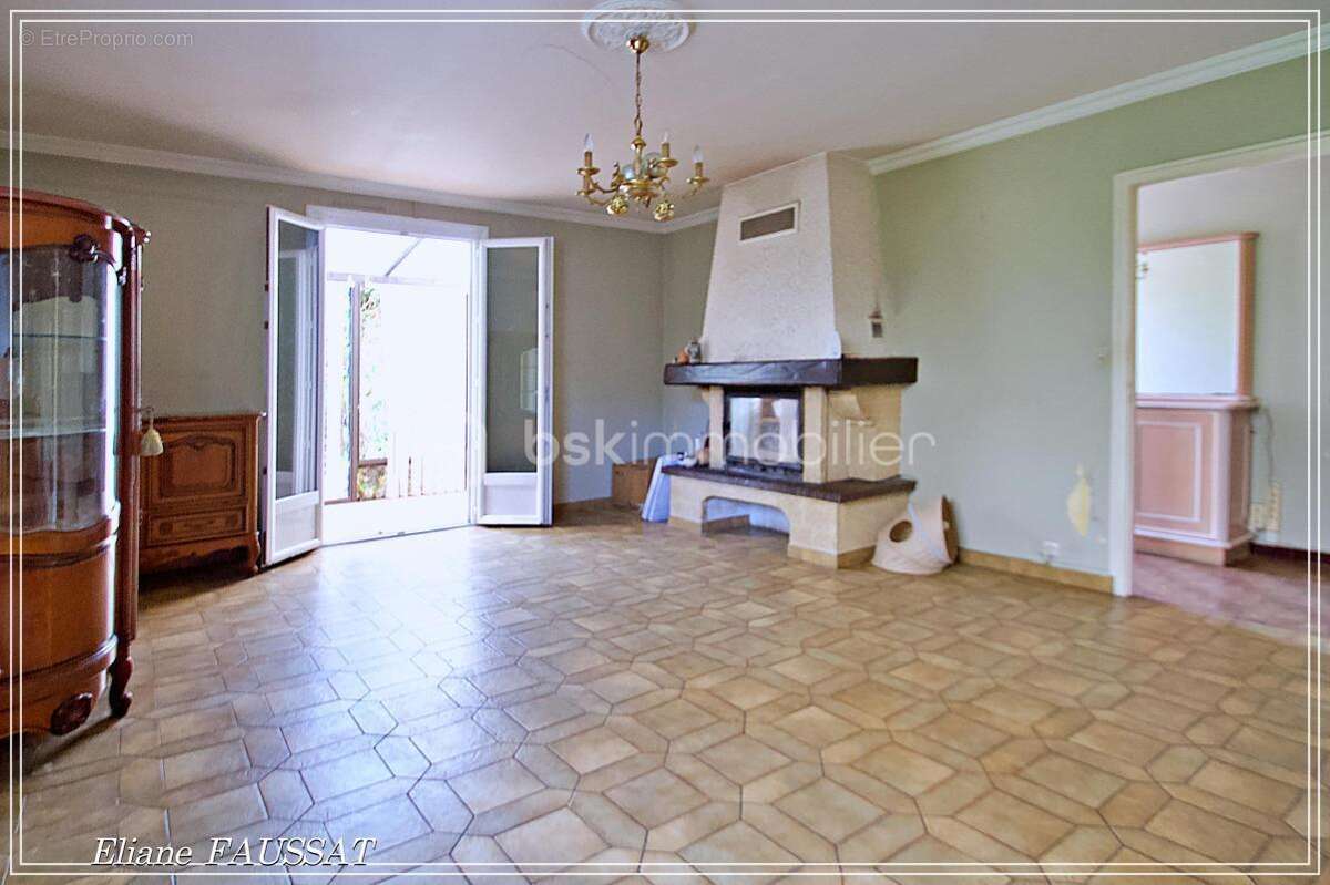 Maison de ville, 5/6 chambres 170m² avec piscine couverte, dépaysement exotique à Tarbes !!! - photo 5