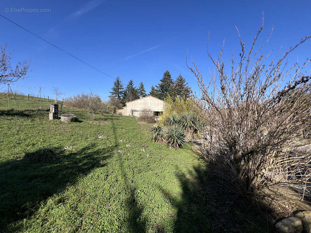 Maison à SAINT-ROMAIN-DE-LERPS