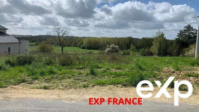 Terrain à CIVRAY-DE-TOURAINE